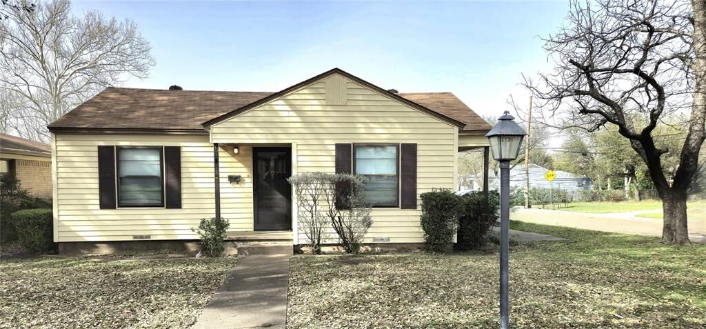 Property Photo:  1903 Berkley Avenue  TX 75224 