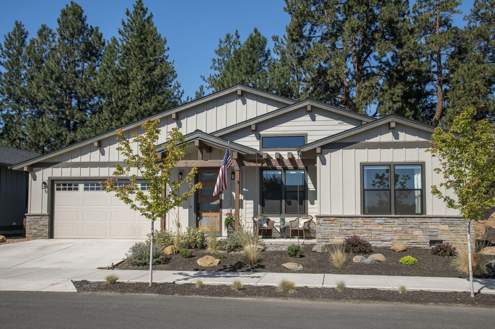 Property Photo: 1151 N Jantzen Court OR 97759