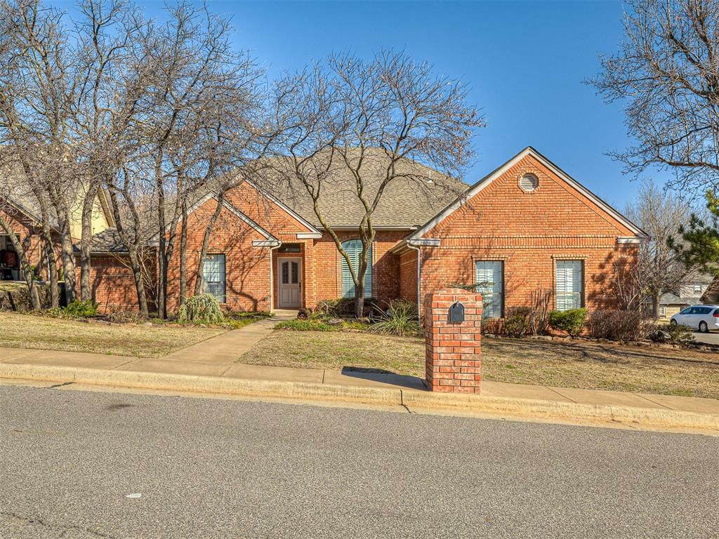 Property Photo: 2809 Red Fern OK 73034