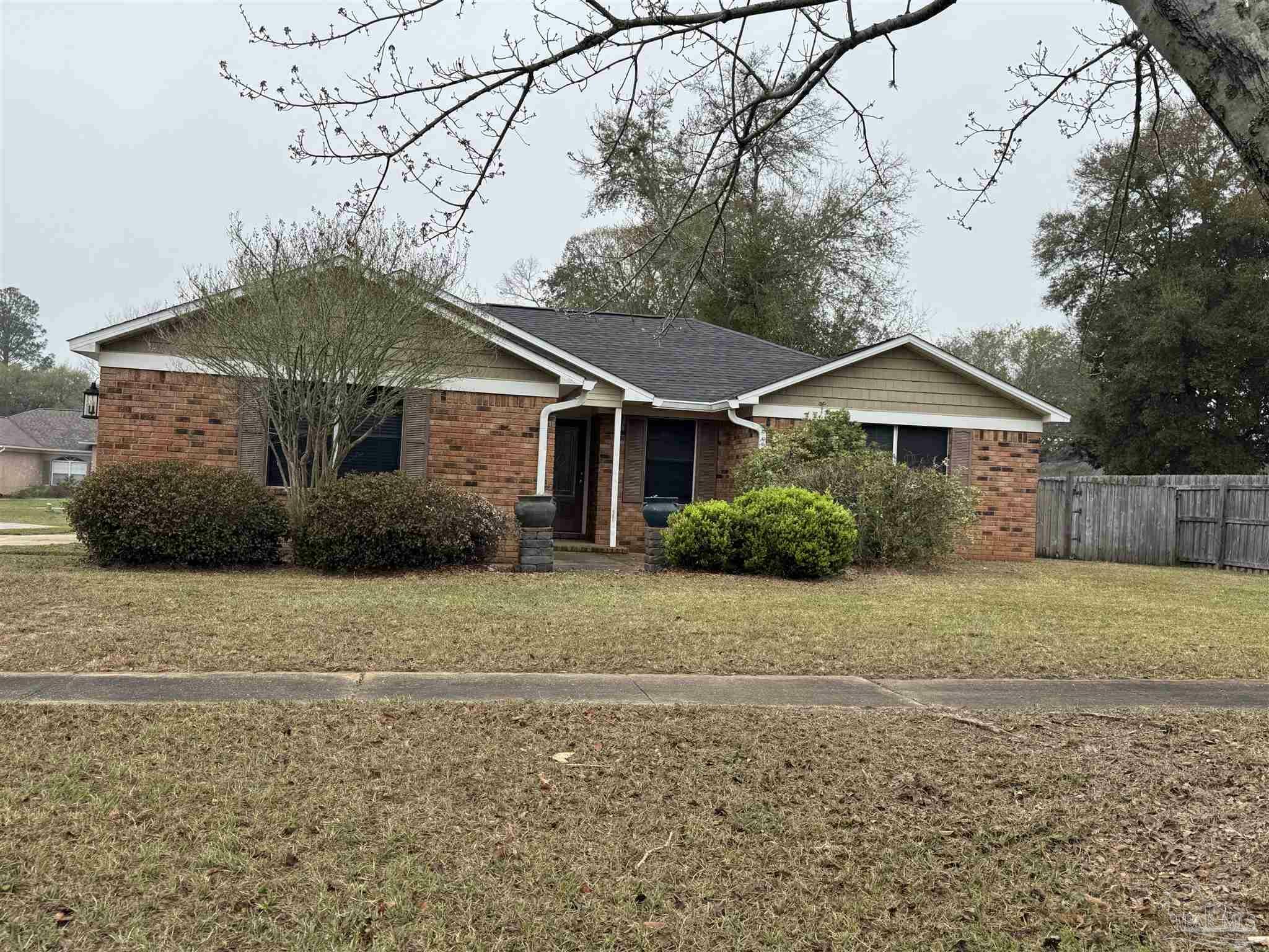 Property Photo: 4315 Bayou Ridge Dr FL 32571