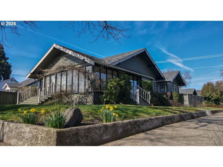 546 D St  Springfield OR 97477 photo