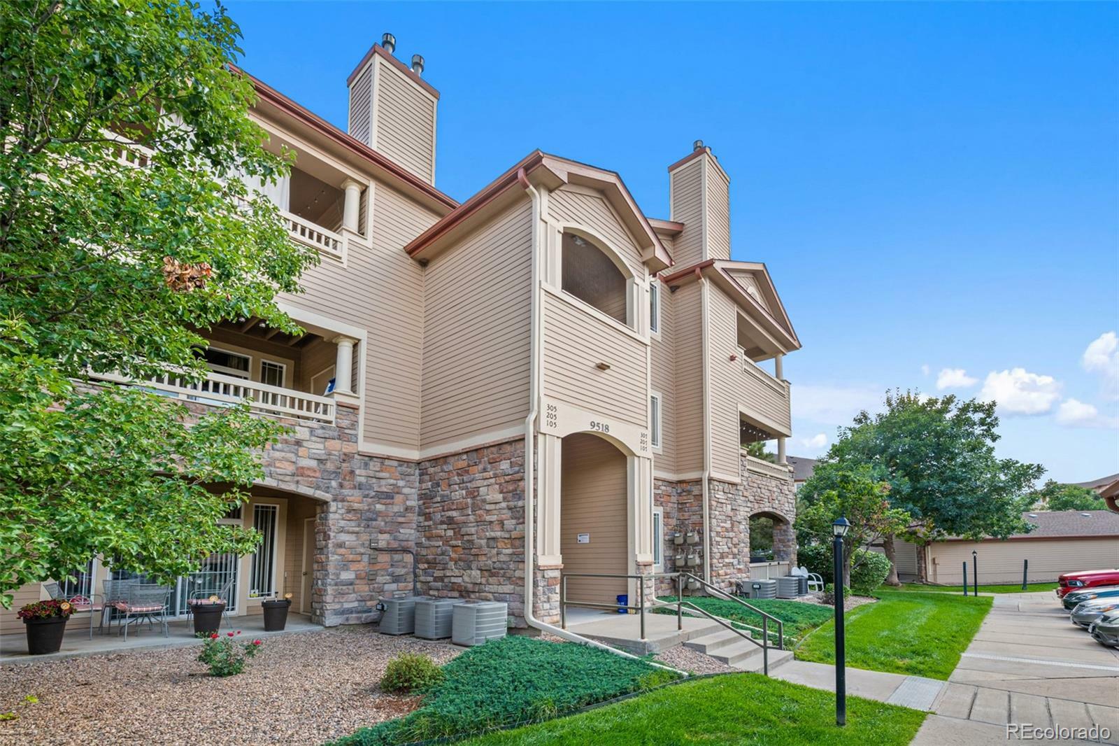 Property Photo:  9518 W San Juan Circle 307  CO 80128 