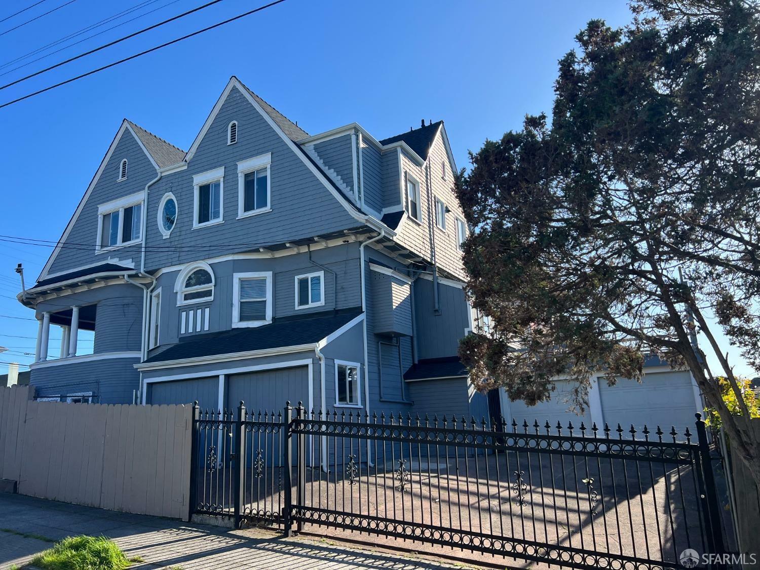 2241 9 Th Avenue  Oakland CA 94606 photo