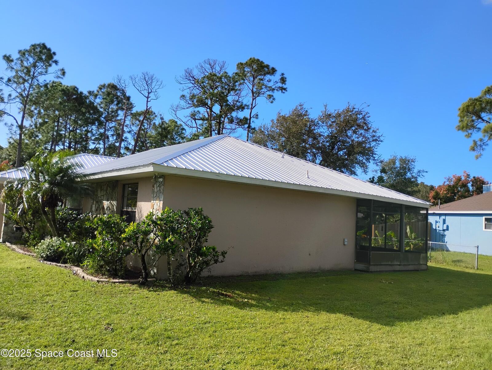 Property Photo:  254 Emerson Drive NW  FL 32907