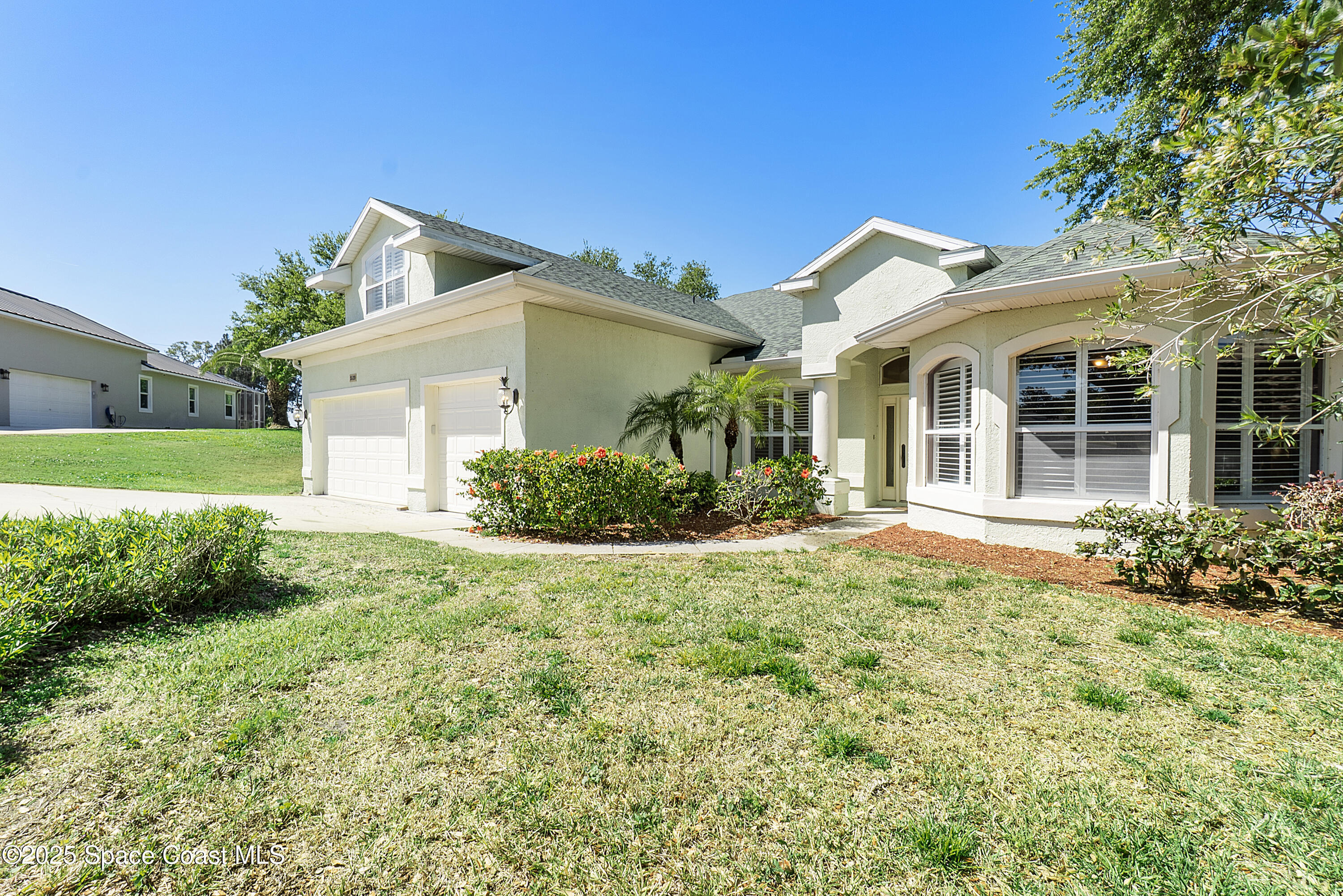 Property Photo: 2529 Long Sandy Circle FL 32952