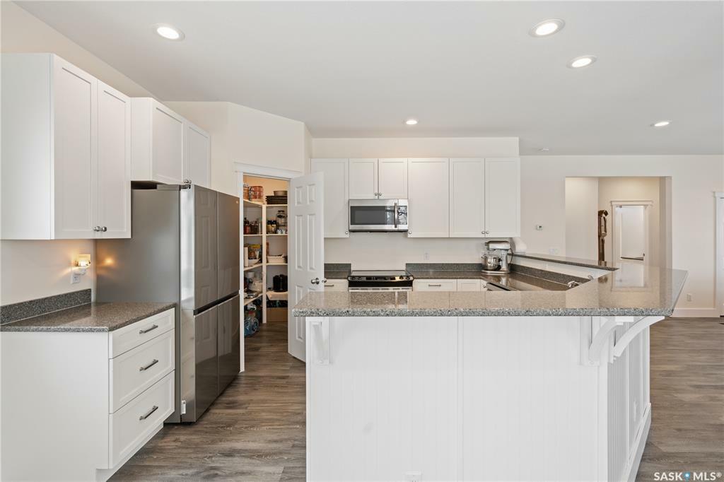 Property Photo: 190 1st Street W SK S0M 2K0