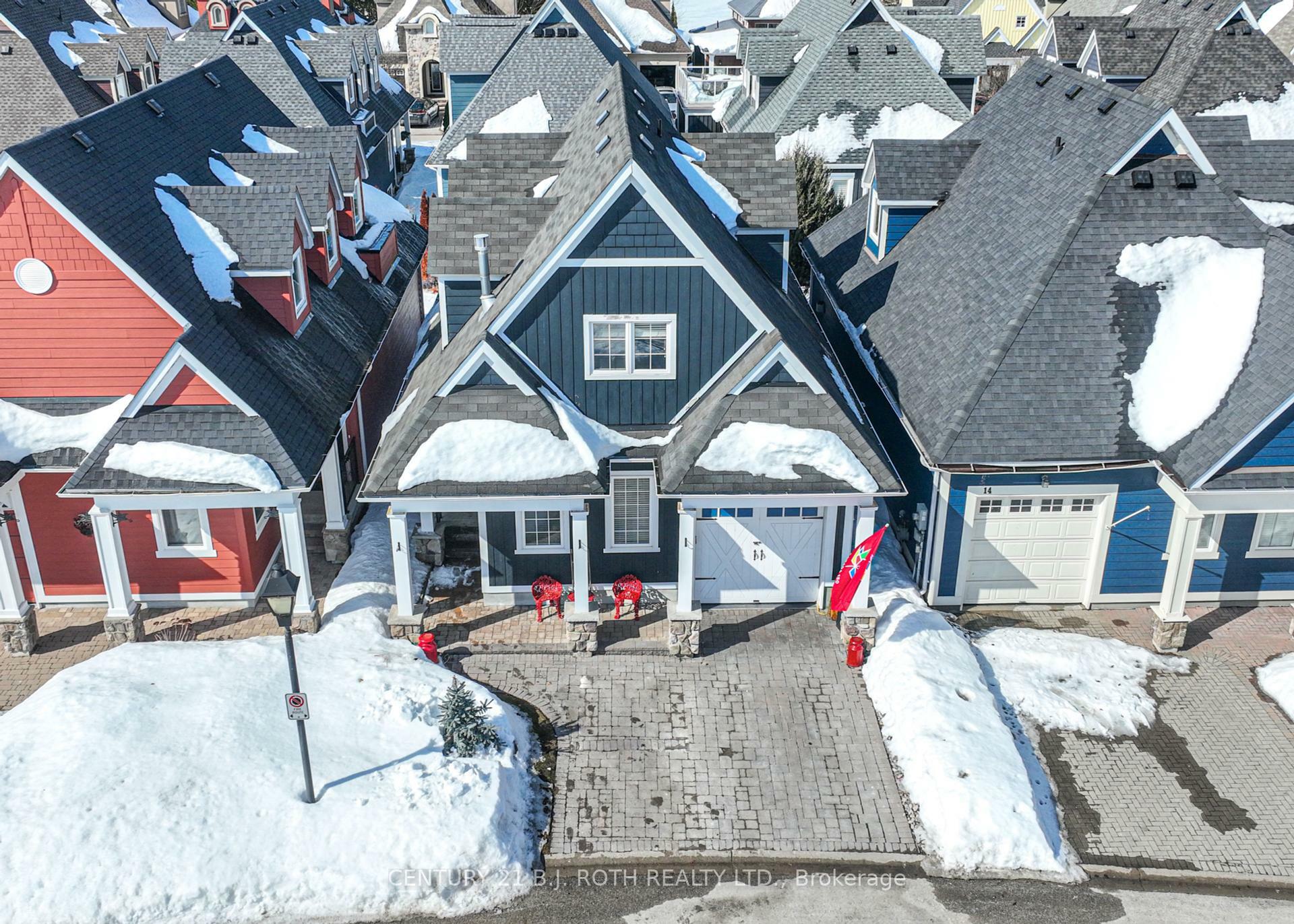 Property Photo: 5 Invermara Court 15 ON L3V 8B4