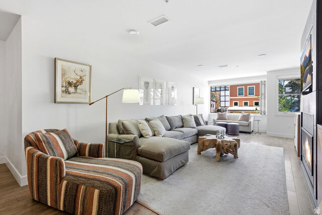 Property Photo:  820 Park Ave 203  UT 84060 