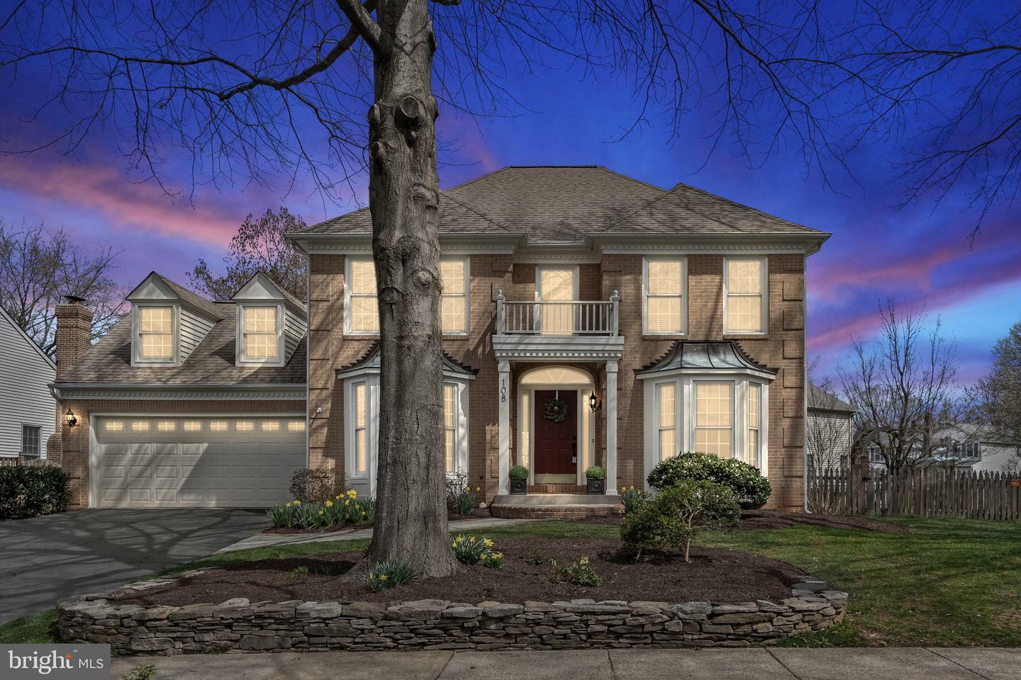 Property Photo: 108 Thistle Way NE VA 20176