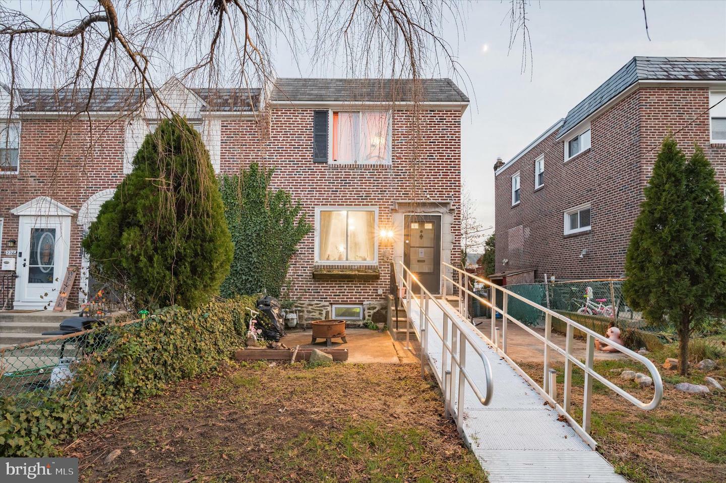 232 W Washington Avenue  Clifton Heights PA 19018 photo