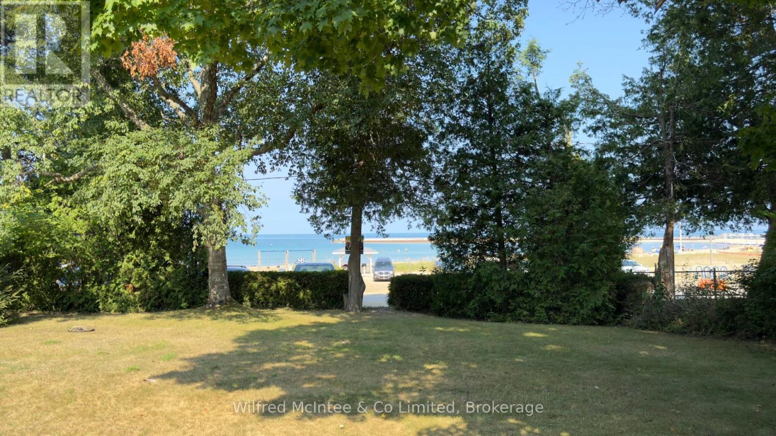 Property Photo: 606 Izzard Road ON N0H 2C5