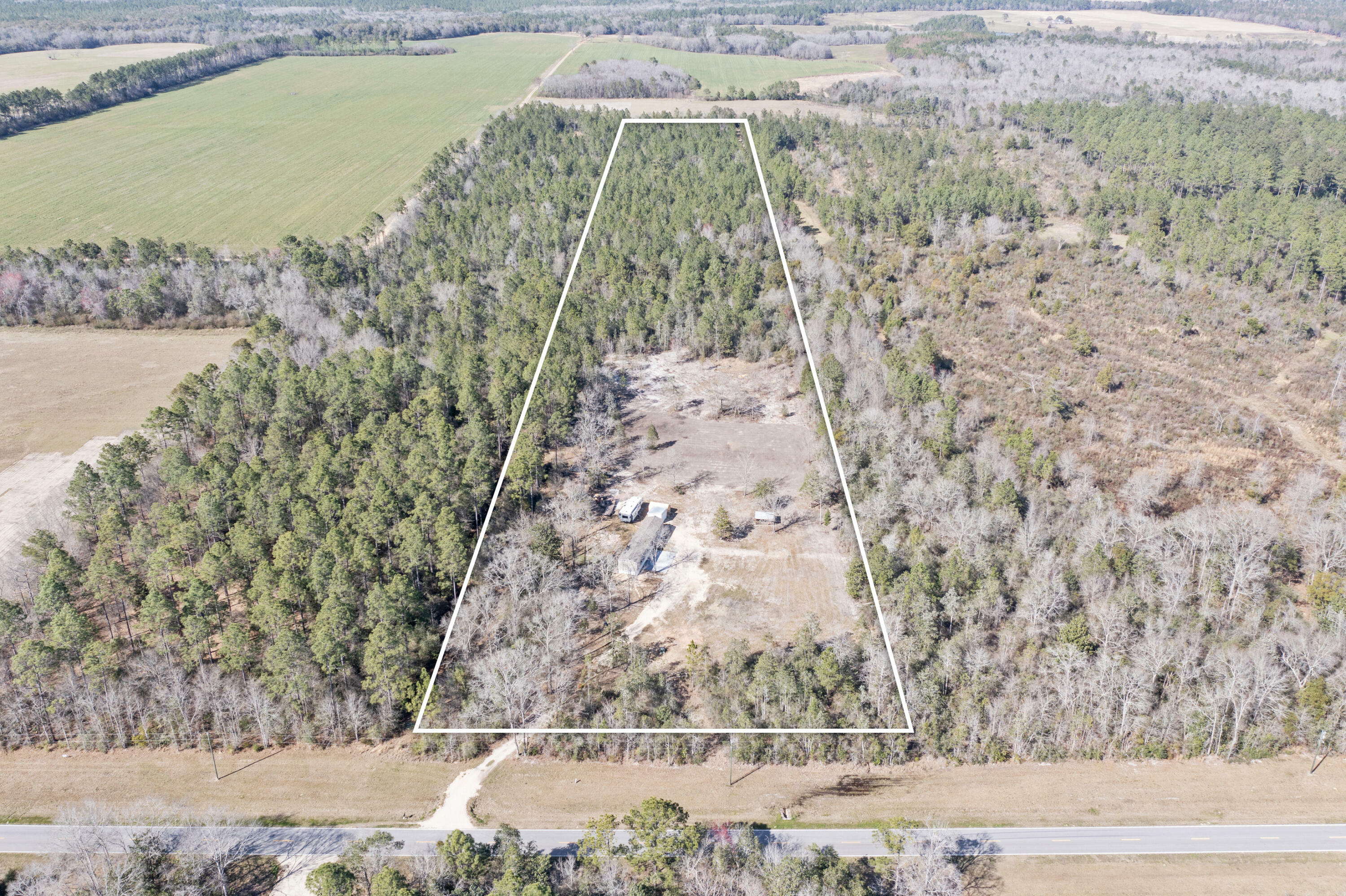 Property Photo:  4125 Co Hwy 1084  FL 32433 