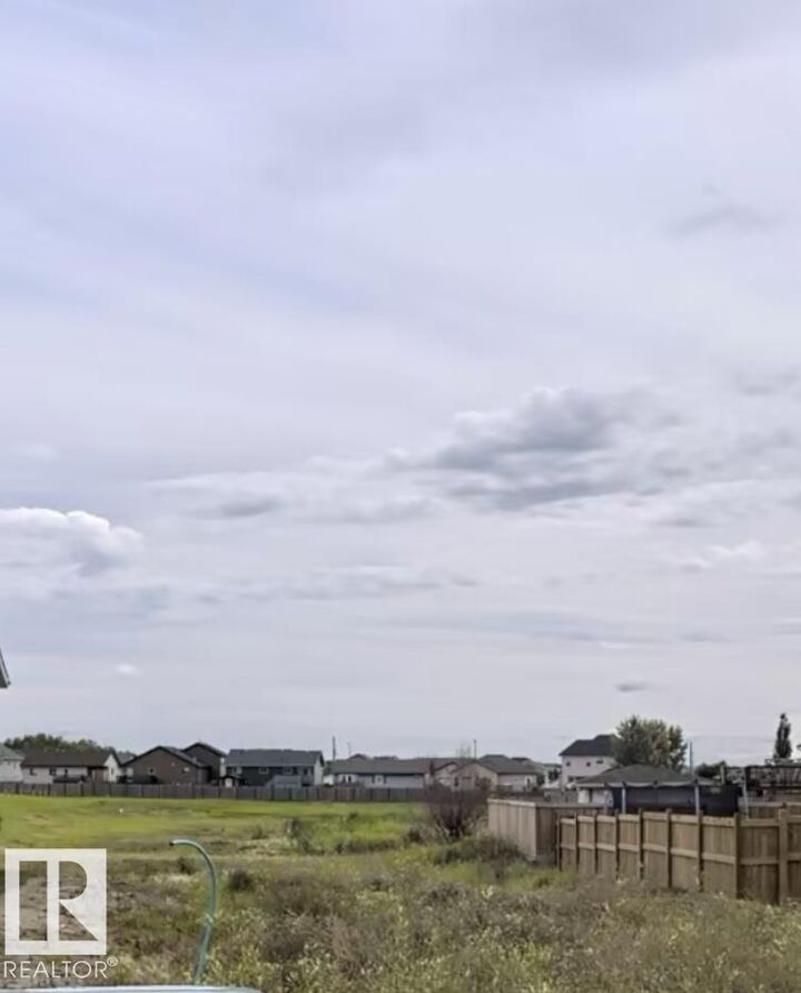 Property Photo:  4607 65 Avenue  AB T9M 0J2 