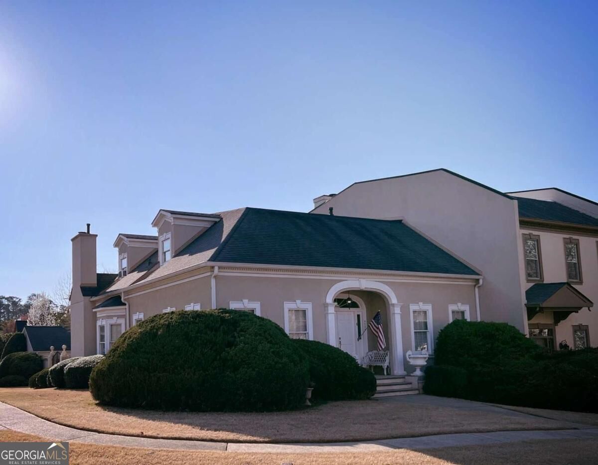 Property Photo:  9390 Knollcrest  GA 30022 