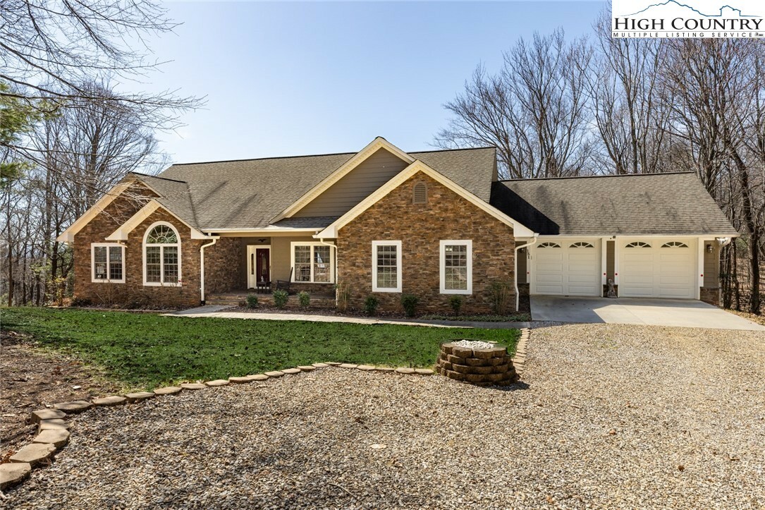 Property Photo: 181 Abbey Road NC 28649