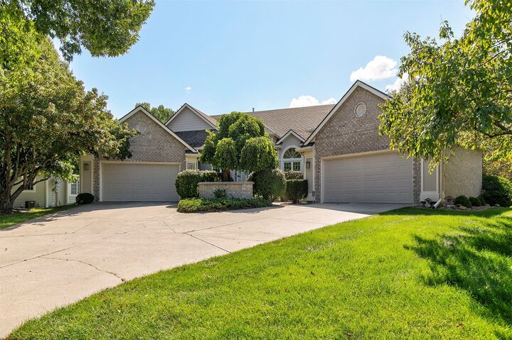 Property Photo:  13598 Village Court  IA 50325 