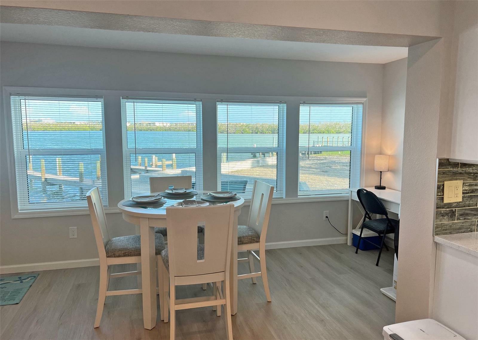 Property Photo: 2405 N Beach Road 10 FL 34223