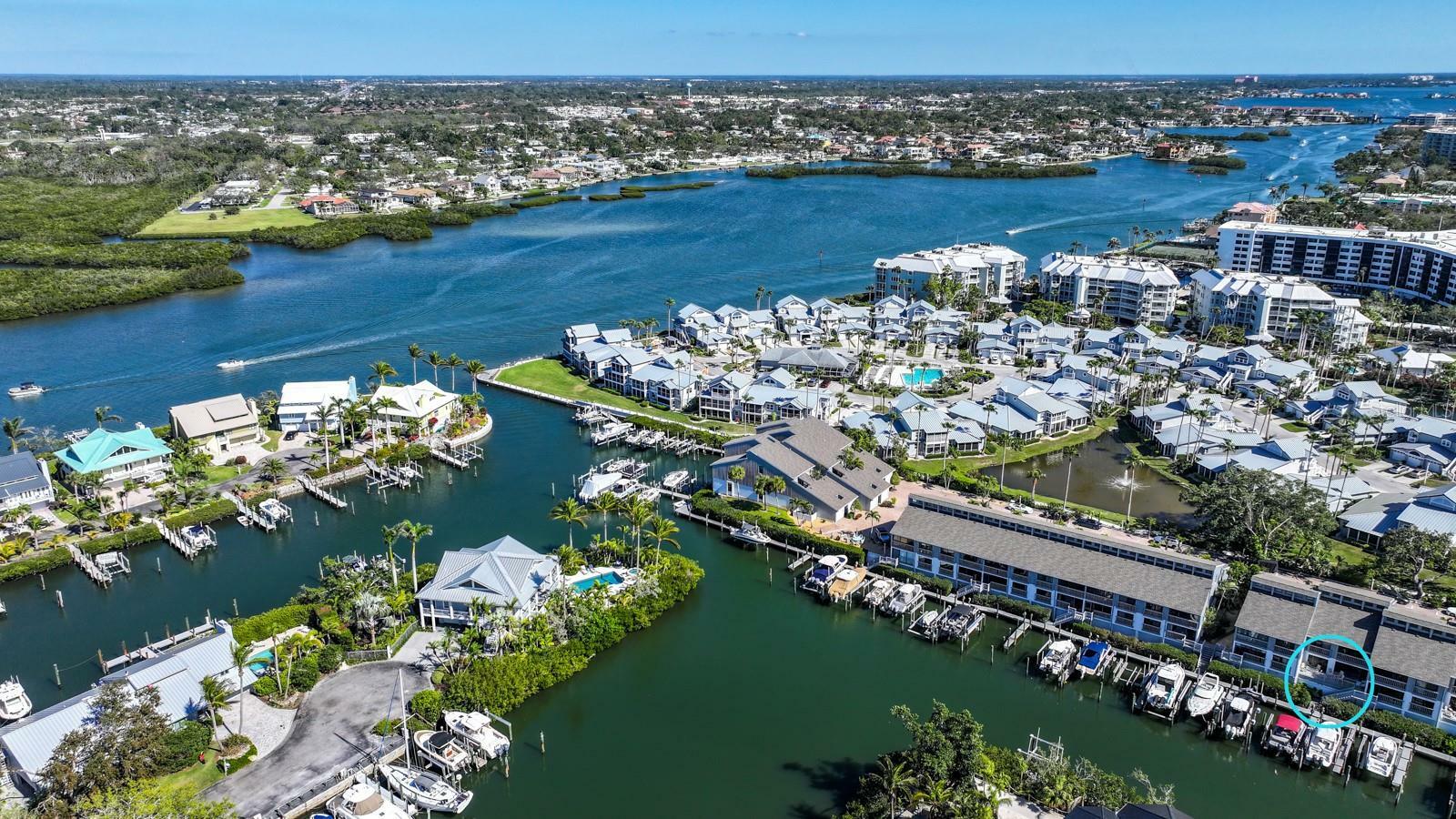 Property Photo: 1269 Dockside Place 115 FL 34242