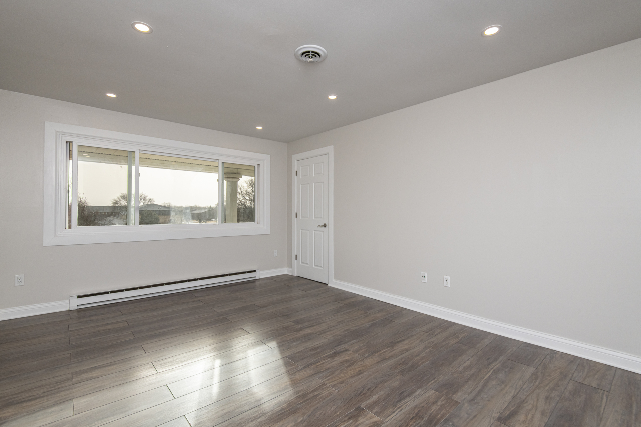 Property Photo: 10416 W Whitnall Edge Ct 202 WI 53132