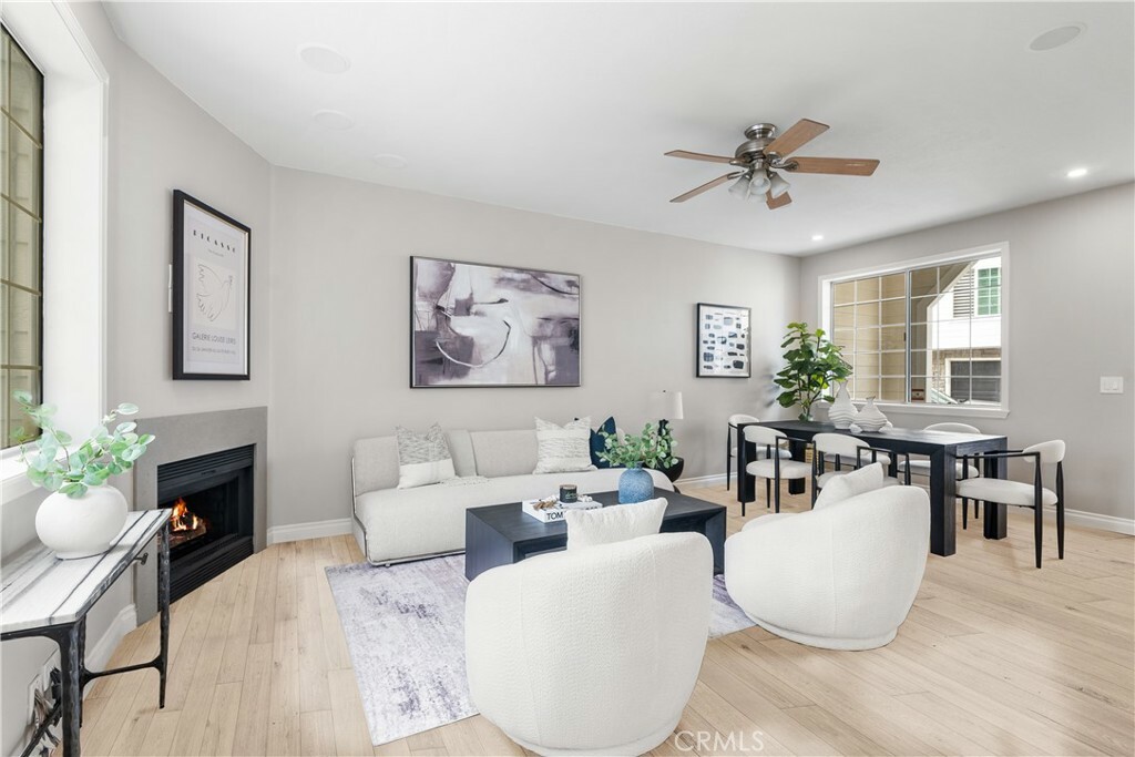 Property Photo: 406 E Bay Avenue 10 CA 92661