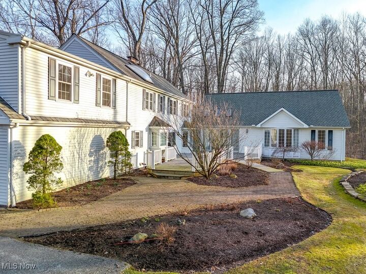 Property Photo: 20 Stonecreek Drive OH 44022