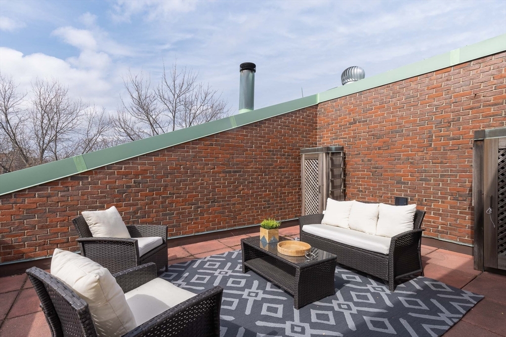 Property Photo: 130 Mount Auburn St 506 MA 02138