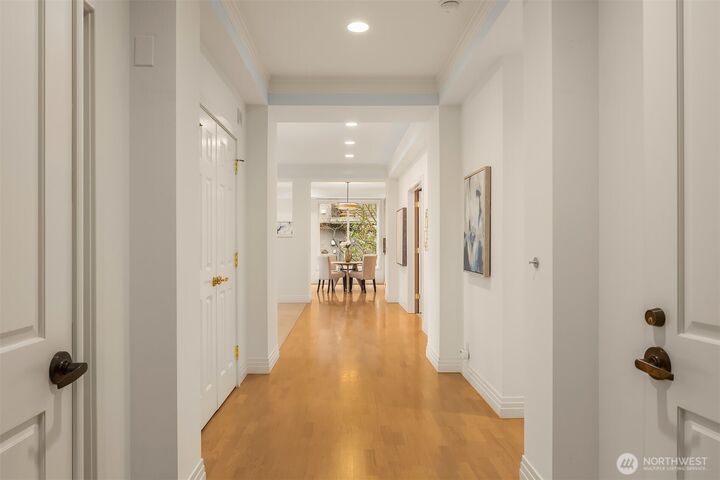 Property Photo: 6424 Lake Washington Boulevard NE 23 WA 98033