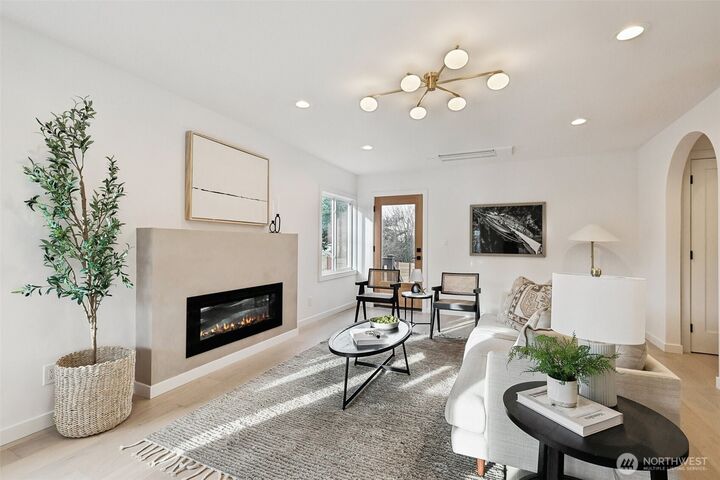 Property Photo: 8225 Latona Avenue NE WA 98115