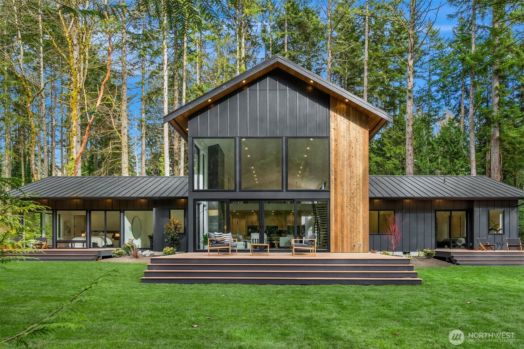 Property Photo: 10933 Hyla Avenue NE WA 98110