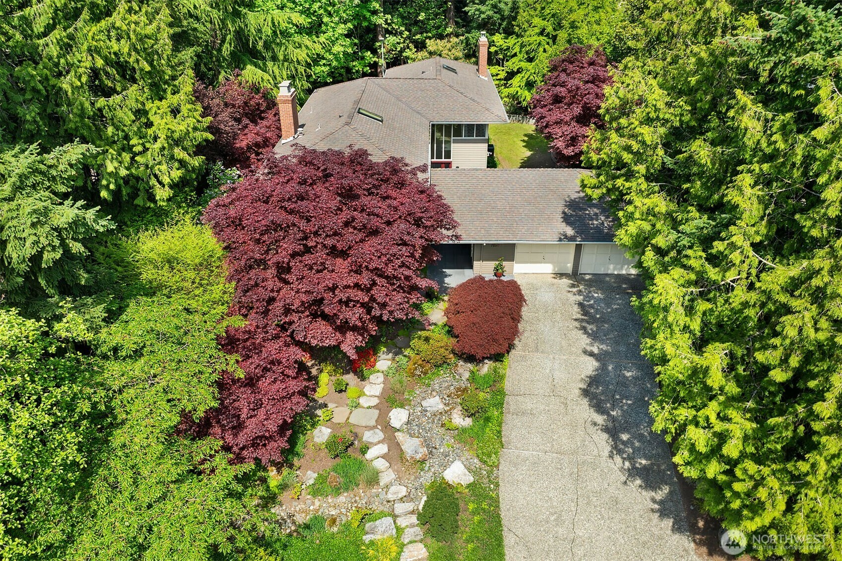 Property Photo: 7850 SE 62nd Street WA 98040