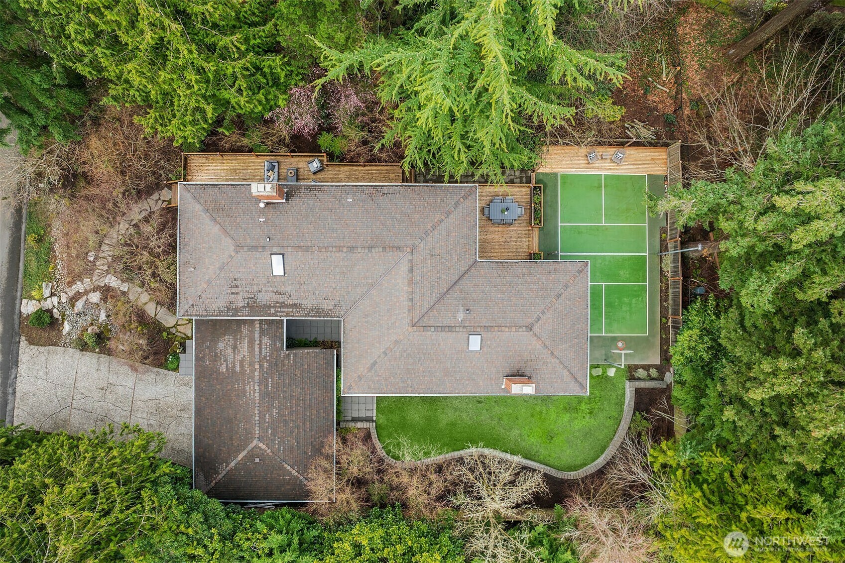 Property Photo: 7850 SE 62nd Street WA 98040