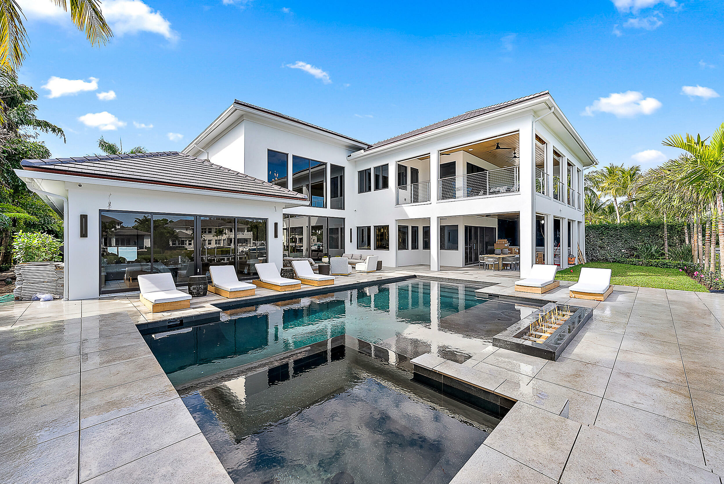 Property Photo: 126 Quayside Drive FL 33477
