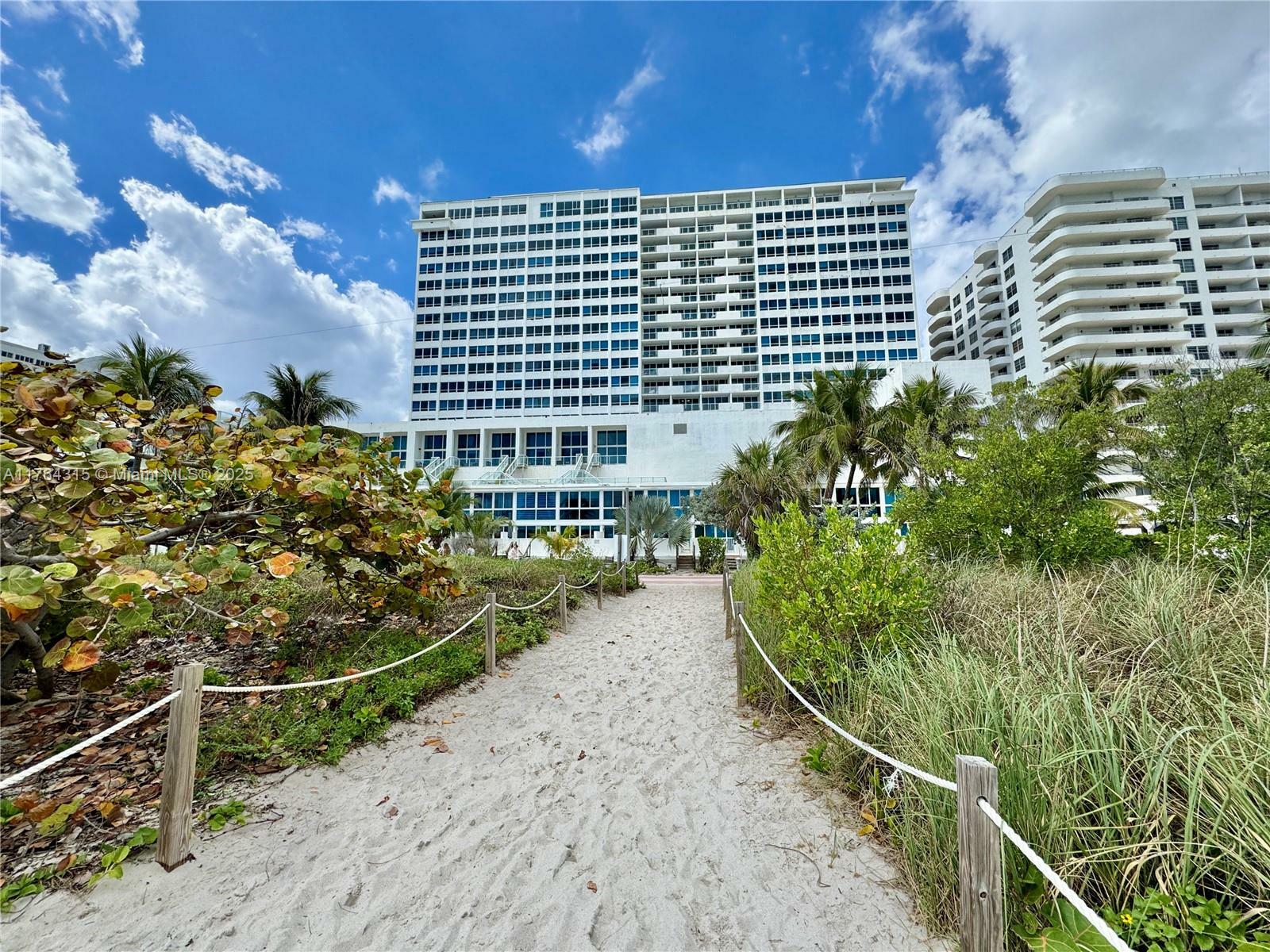 Property Photo:  5445 Collins Ave Th-11  FL 33140 