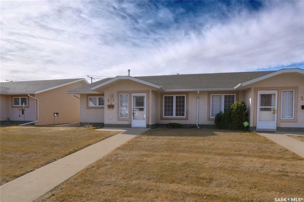 273 Fairford Street W 1  Moose Jaw SK S6H 1S8 photo