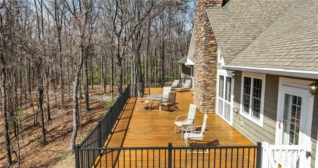 Property Photo: 181 Abbey Road NC 28649