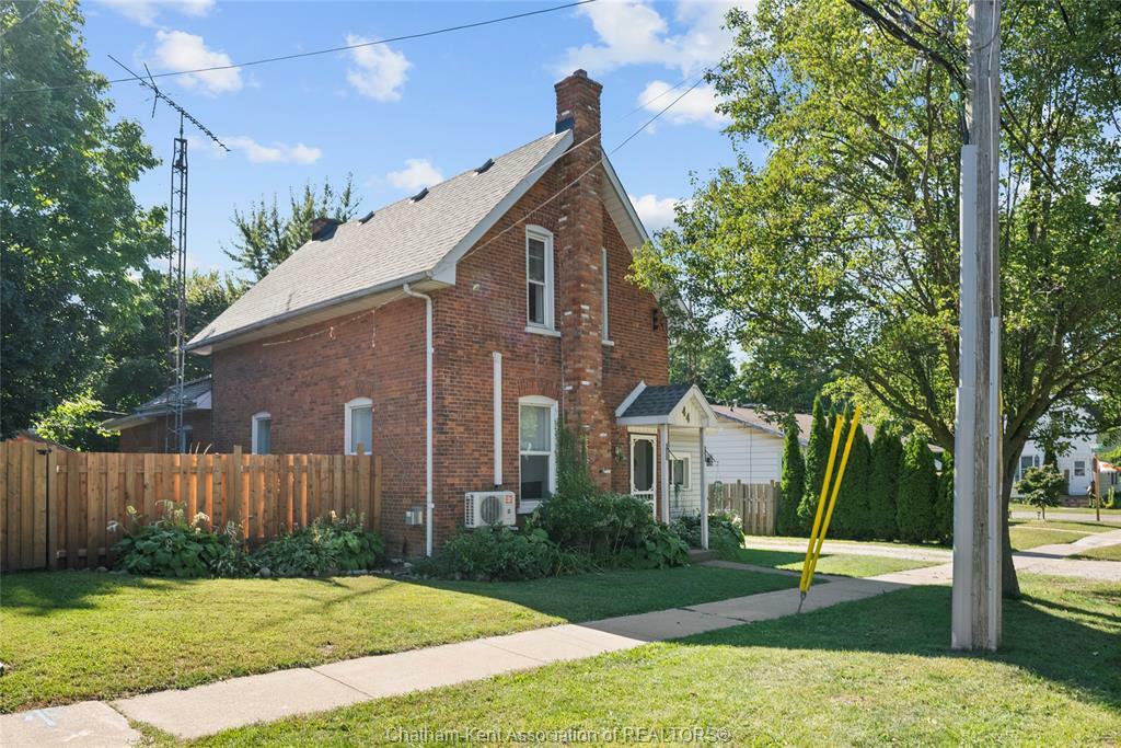 Property Photo: 44 Victoria Street ON N0P 1A0