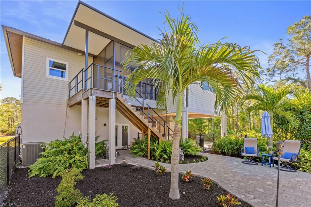 Property Photo:  905 Clark Ave  FL 33972 