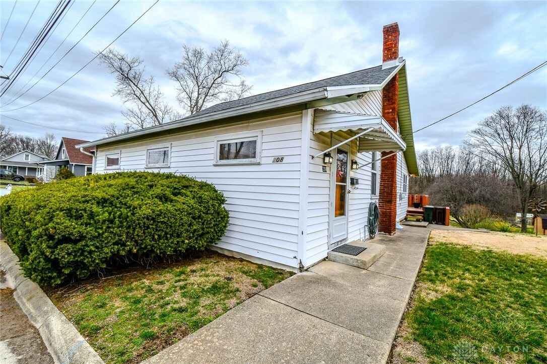Property Photo: 208 N Pike Street OH 45344