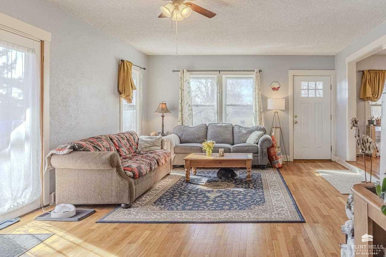 Property Photo: 1800 Colorado Street KS 66502