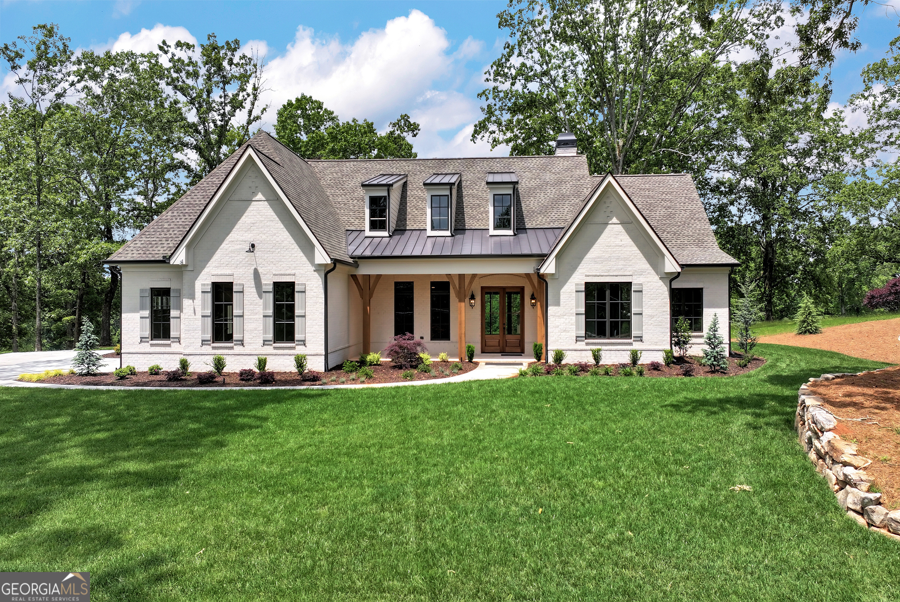 Property Photo: 6110 Harvest Way GA 30028