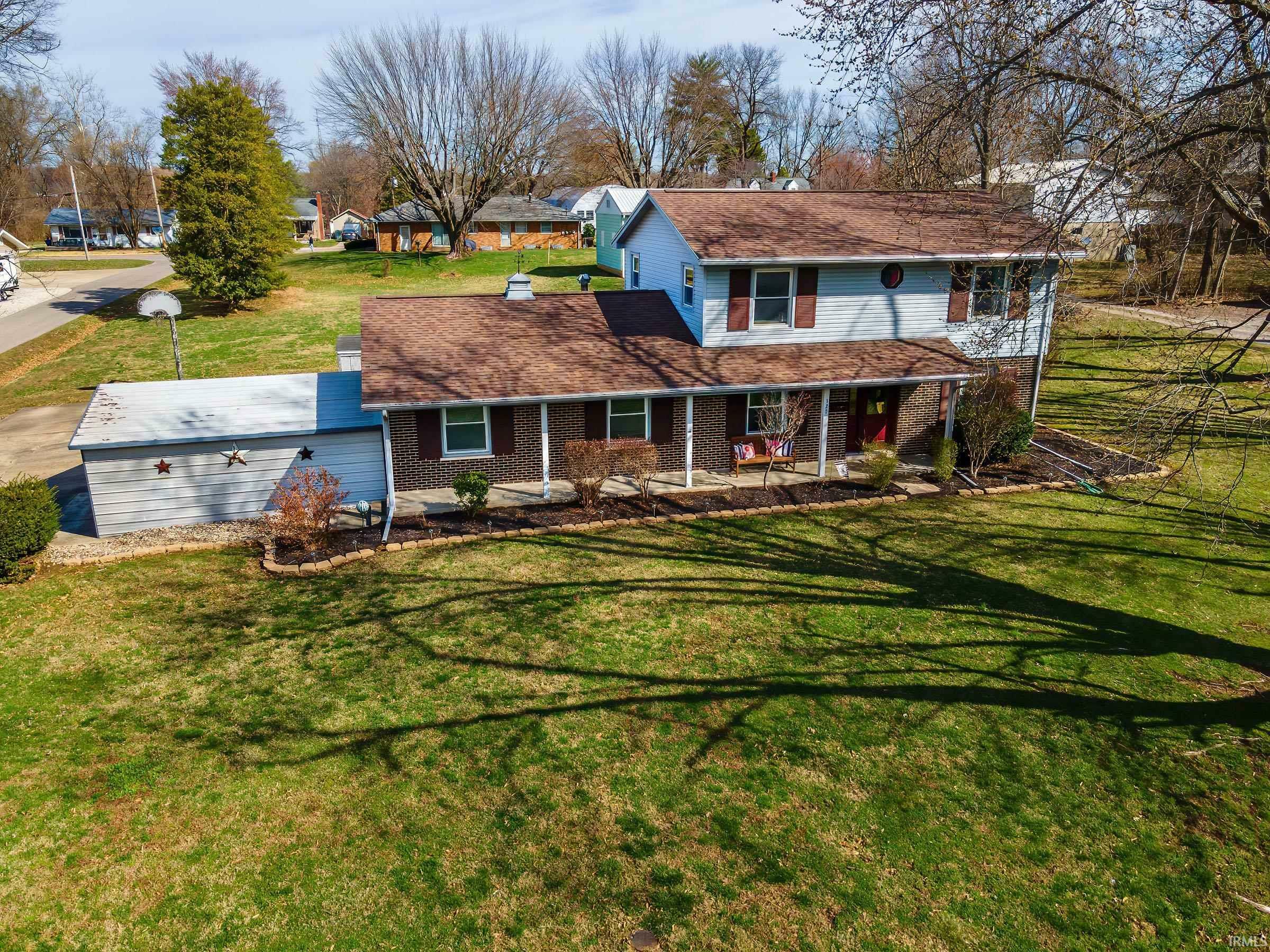 Property Photo: 320 W Oak Street IN 47670