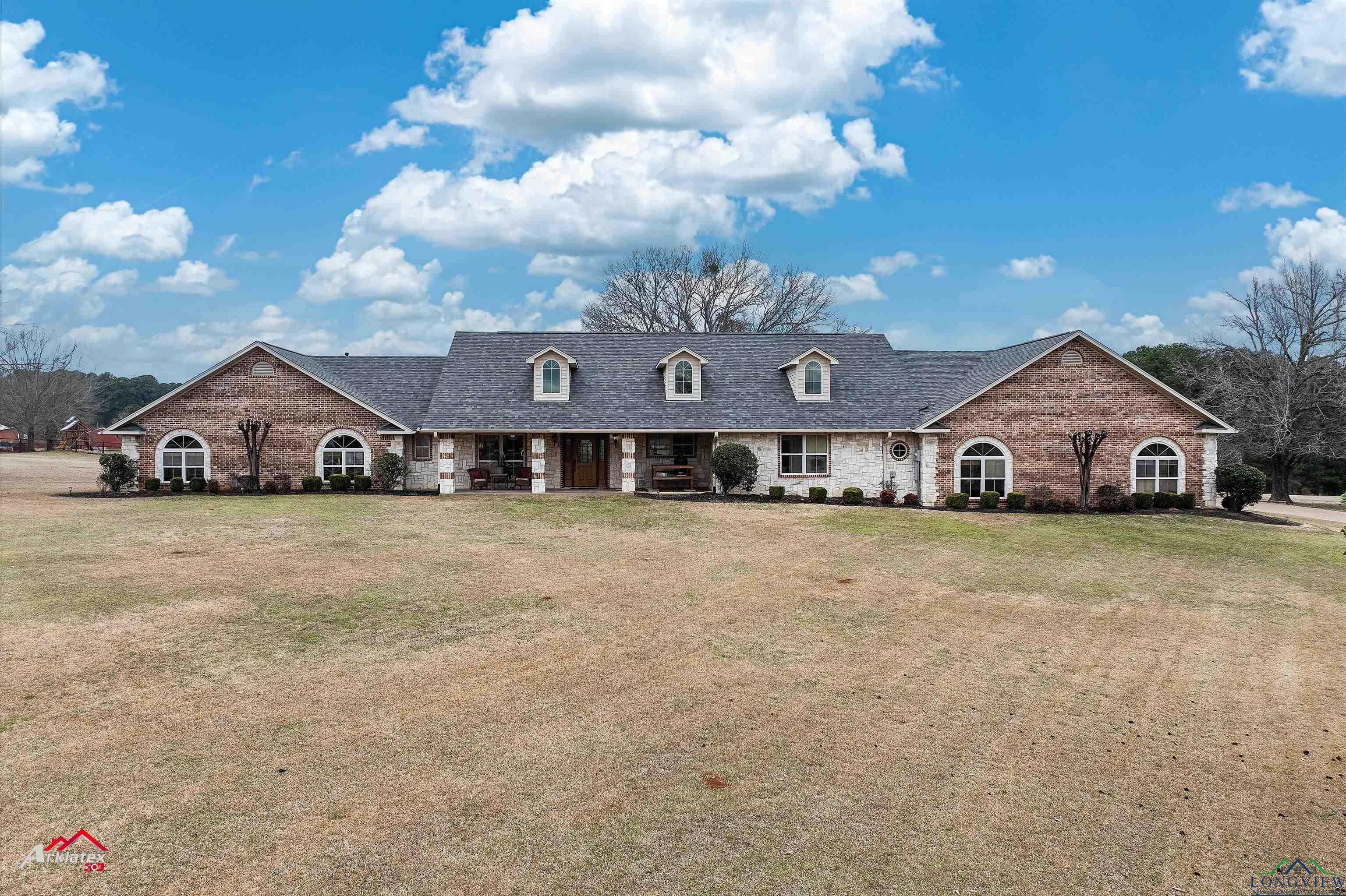Property Photo: 1325 Kings Rd TX 75672-4947