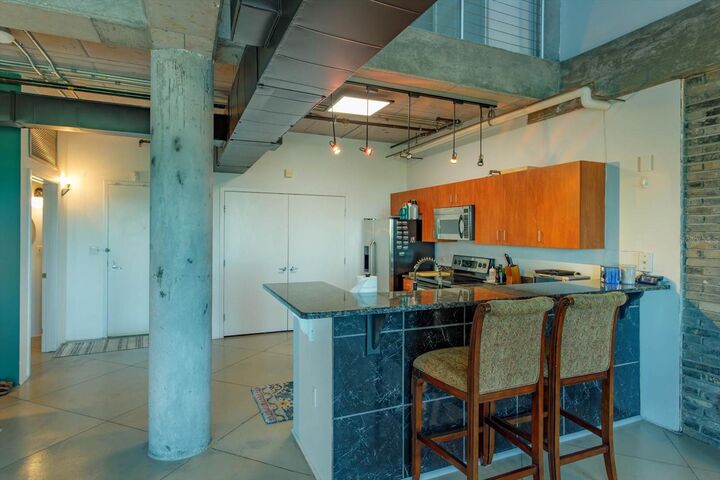 Property Photo: 10 N Summerlin Avenue 55 FL 32801