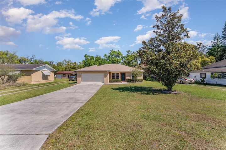 Property Photo:  4530 Old Road 37  FL 33813 