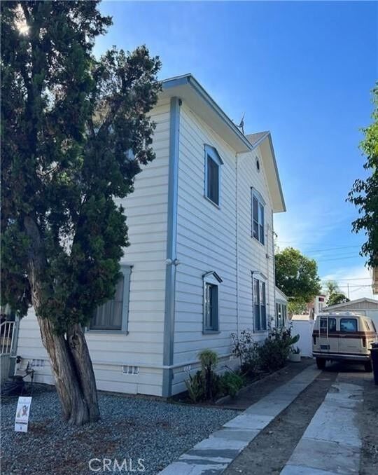 Property Photo: 227 N Everett Street CA 91206