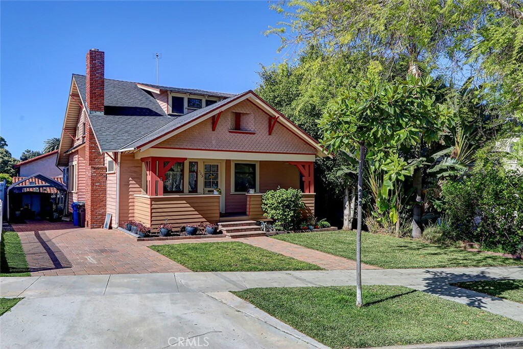 Property Photo: 305 N Gertruda Avenue CA 90277