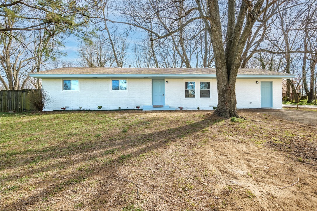 201 E Douglas Street  Prairie Grove AR 72753 photo