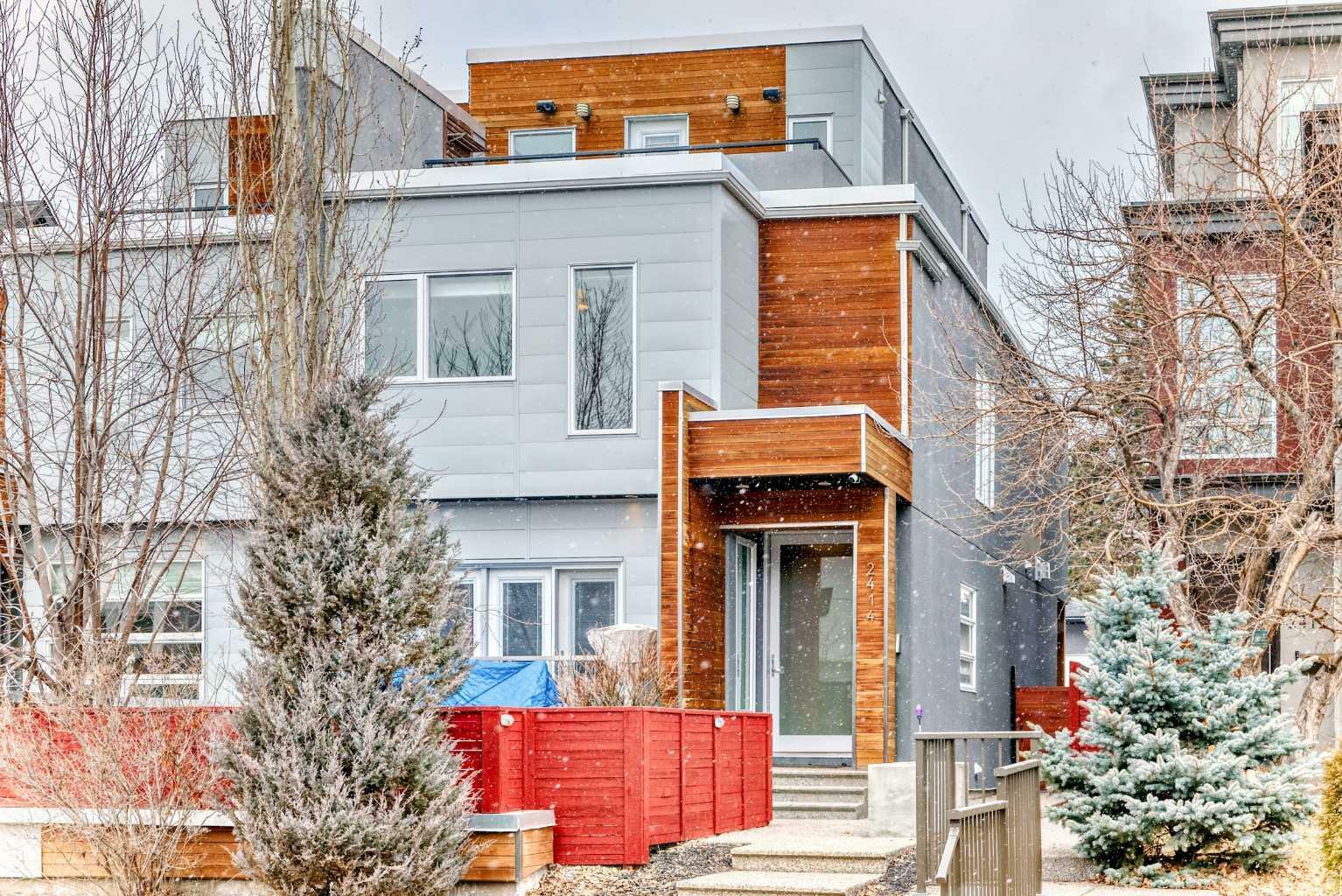 2414 31 Avenue SW  Calgary AB T2T 1T8 photo