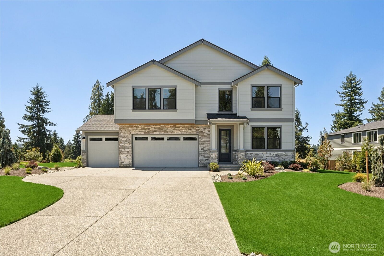 Property Photo: 13524 102nd Drive SE 11 WA 98296