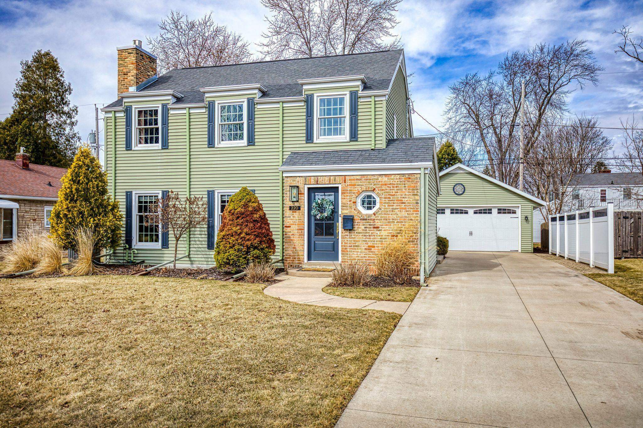 220 E Glendale Avenue  Appleton WI 54911 photo